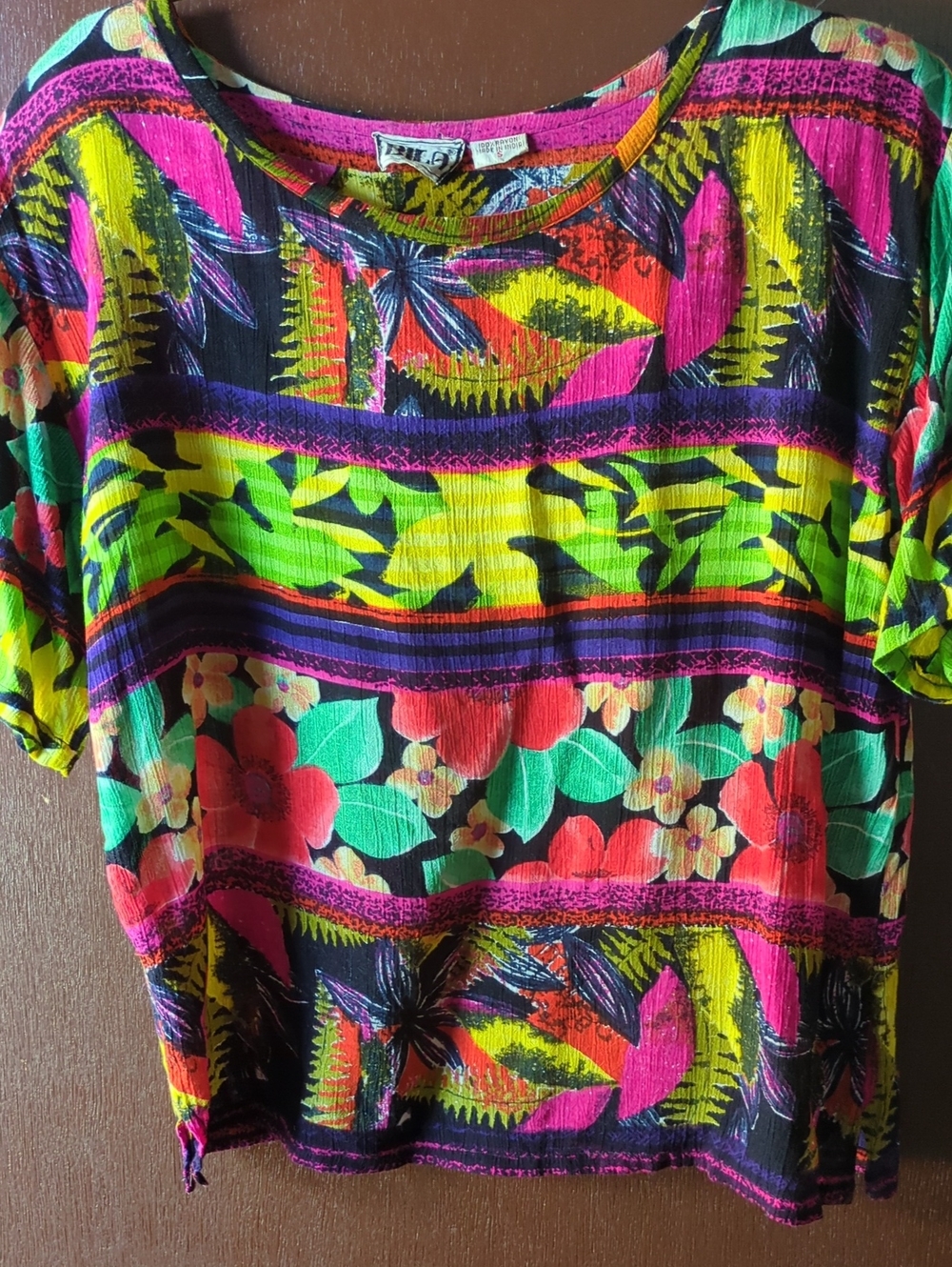 Vibrant Floral Multicolor Women's Top Size S